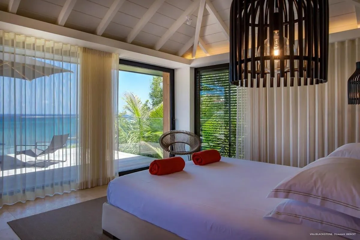 Breathtaking Hillside Villa Marigot