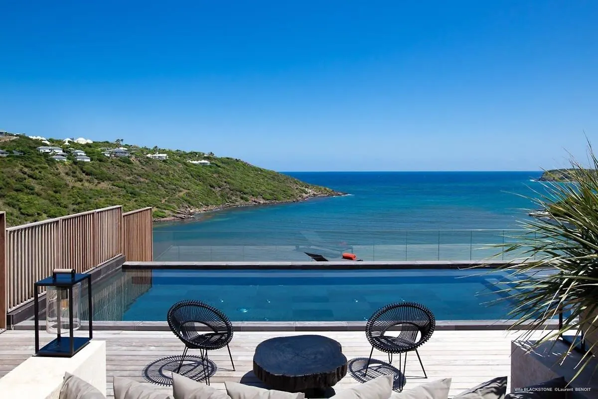 Breathtaking Hillside Villa Marigot