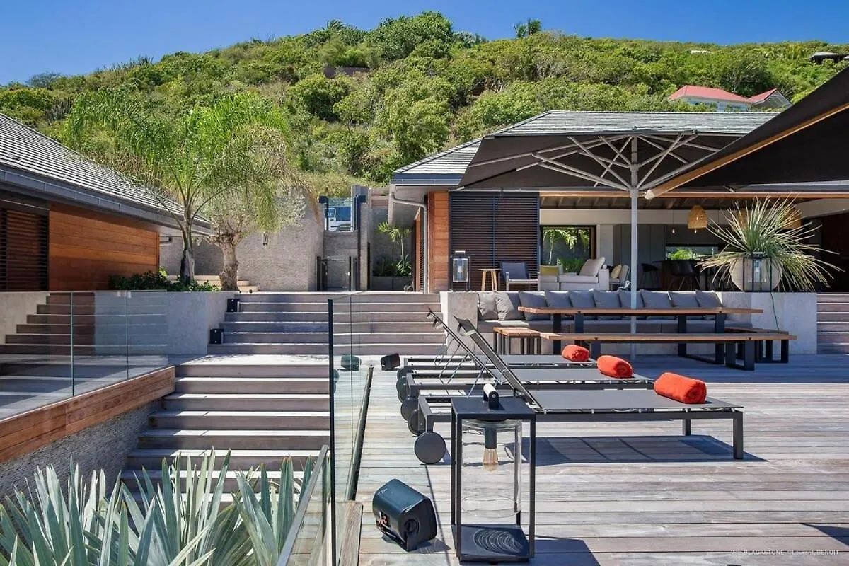 Breathtaking Hillside Villa Marigot